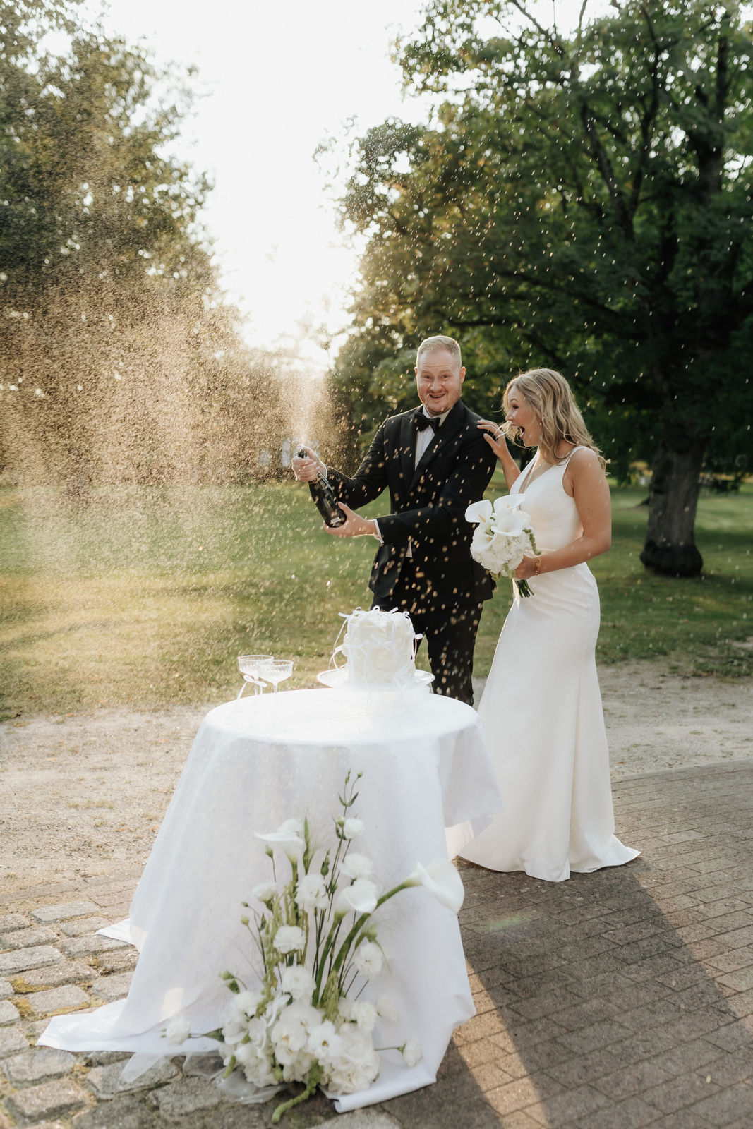 Hochzeitslocations - Champagner auf Hochzeitsfeier in Mecklenburg-Vorpommern