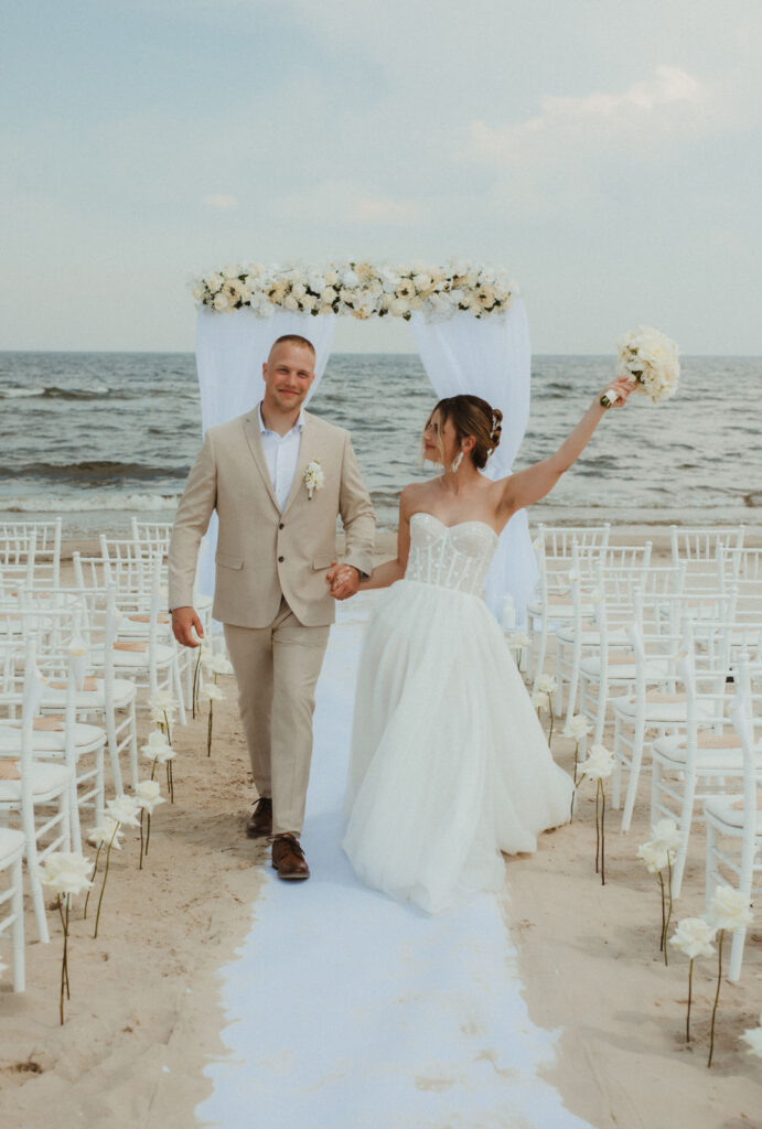 Elegante Strandhochzeit an der Ostsee - Hochzeitsplanerin Vanessa Werner