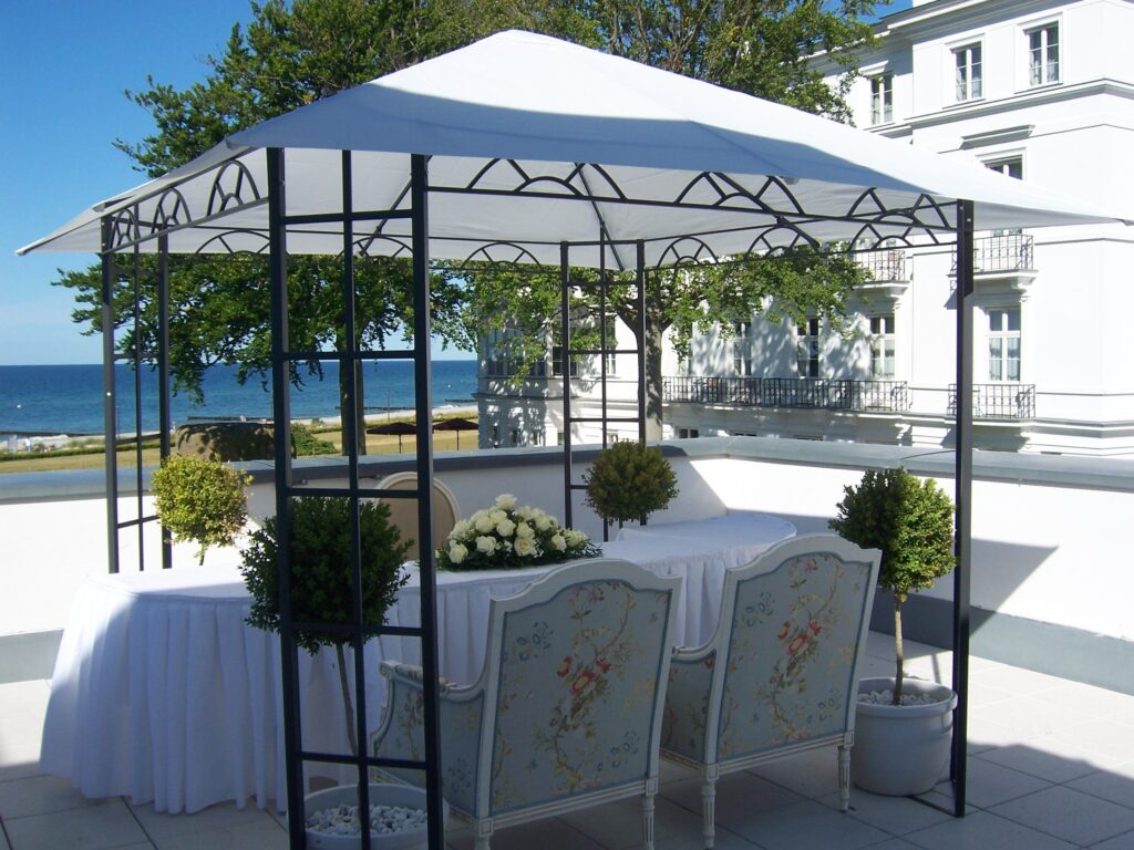 Terrasse am Wasser - Hochzeitslocation Grand Hotel Heiligendamm, hochwertige Hochzeiten feiern an der Ostsee